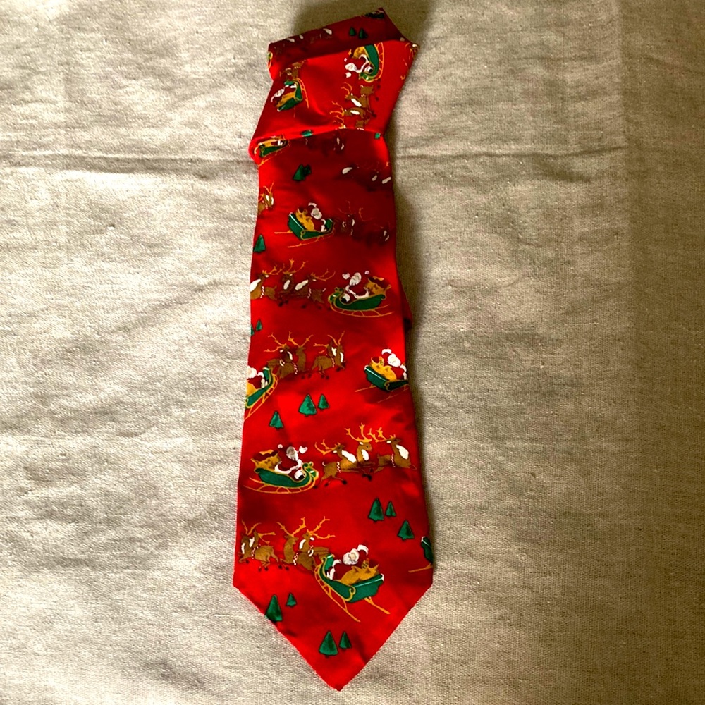 Santa reindeer tie by Noel
